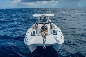26ft Twin Vee Yacht For Sale