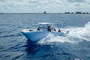 26ft Twin Vee Yacht For Sale