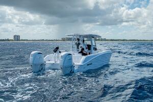 26ft Twin Vee Yacht For Sale