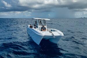26ft Twin Vee Yacht For Sale