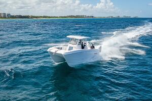 26ft Twin Vee Yacht For Sale