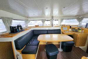 39ft Lagoon Yacht For Sale