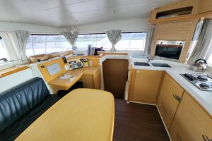39ft Lagoon Yacht For Sale