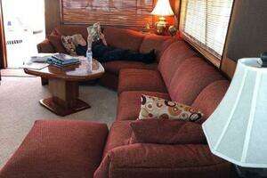 1987 Hatteras Flybridge thumbnail 4