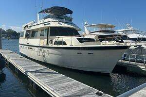 1987 Hatteras Flybridge thumbnail 2