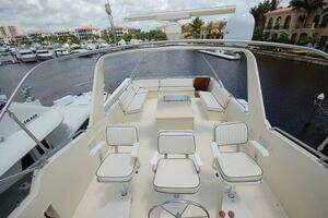 1987 Hatteras Flybridge thumbnail 29
