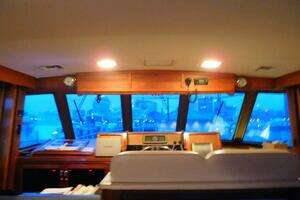 1987 Hatteras Flybridge thumbnail 10
