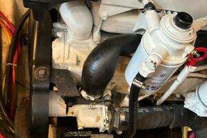 2006 Carver 43 Motor Yacht thumbnail 158