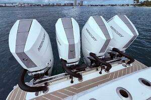 2006 Carver 43 Motor Yacht thumbnail 106