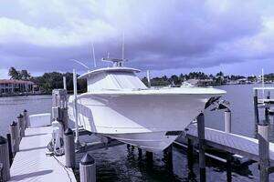2006 Carver 43 Motor Yacht thumbnail 10