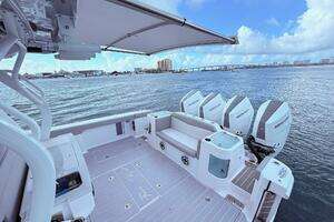 2006 Carver 43 Motor Yacht thumbnail 140