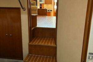 2006 Carver 43 Motor Yacht thumbnail 121