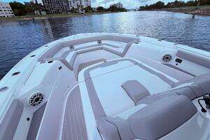 2006 Carver 43 Motor Yacht thumbnail 26