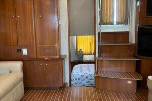 2006 Carver 43 Motor Yacht thumbnail 79