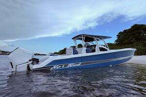 2022 Nor-Tech 390 Sport Center Console thumbnail 8