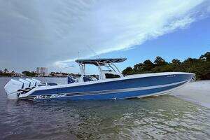 2022 Nor-Tech 390 Sport Center Console thumbnail 6