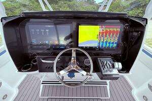 2022 Nor-Tech 390 Sport Center Console thumbnail 42