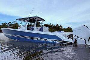 2022 Nor-Tech 390 Sport Center Console thumbnail 17