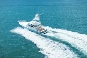 2015 Viking 52 Open 