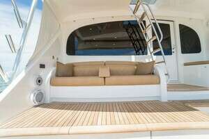2018 Viking 72 Convertible thumbnail 23