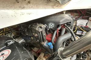 29' Chaparral port main engine