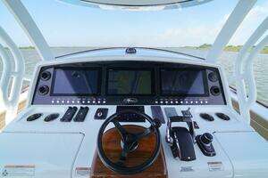 2024 Valhalla Boatworks V-46 thumbnail 2