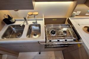 47ft Beneteau Yacht For Sale