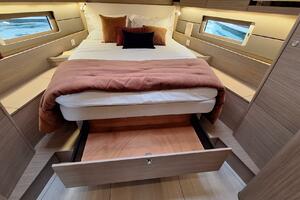 47ft Beneteau Yacht For Sale