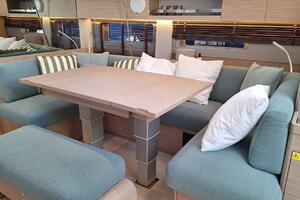 52ft Beneteau Yacht For Sale