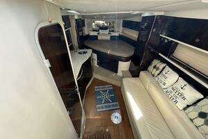 33ft Sea Ray Yacht For Sale