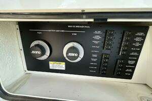 33ft Sea Ray Yacht For Sale