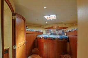 2014 Blackwell 62 Convertible thumbnail 17