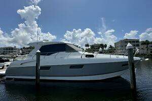  2015 Cruisers Yachts 48 Cantius Yacht For Sale in Fort Lauderdale FL