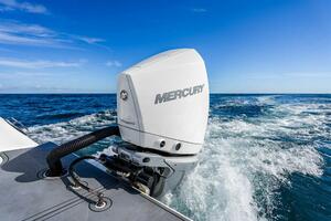 23ft Reef Runner Yacht For Sale