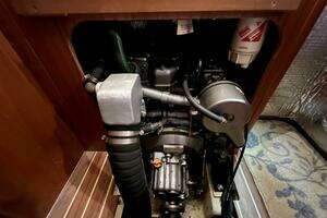 2004 Hunter 41 thumbnail 49
