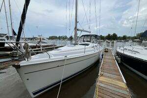2004 Hunter 41 thumbnail 53