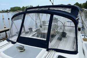 2004 Hunter 41 thumbnail 13