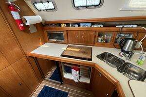 2004 Hunter 41 thumbnail 23