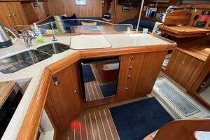 2004 Hunter 41 thumbnail 26