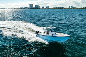 28ft Reef Runner Yacht For Sale