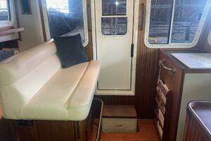 2013 American Tug thumbnail 12