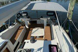 2012 Bavaria Vision 46 thumbnail 5