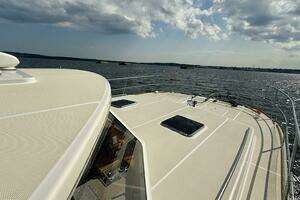 2014 Maine Cat P44 thumbnail 23