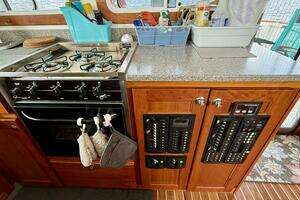 2014 Maine Cat P44 thumbnail 40
