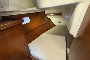 Valentine 36ft Beneteau Yacht For Sale