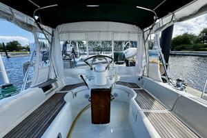 Valentine 36ft Beneteau Yacht For Sale
