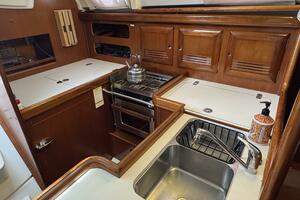 Valentine 36ft Beneteau Yacht For Sale