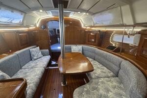 Valentine 36ft Beneteau Yacht For Sale