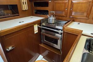 Valentine 36ft Beneteau Yacht For Sale