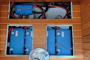 2005 Cabo Rico 42 Pilothouse thumbnail 21